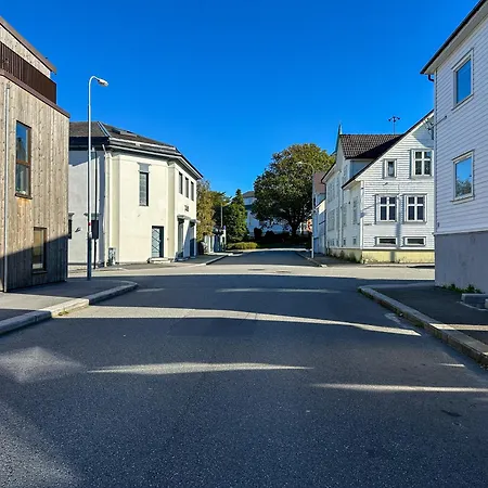 Sentral Og Moderne I * Stavanger